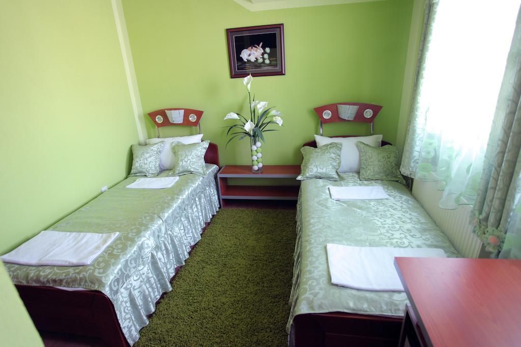 Villa Atina Stara Pazova Habitación foto