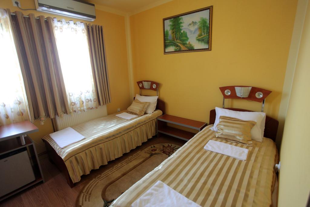 Villa Atina Stara Pazova Habitación foto