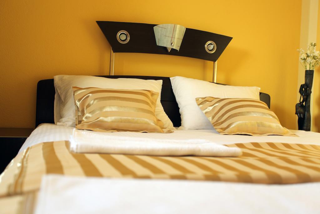 Villa Atina Stara Pazova Habitación foto